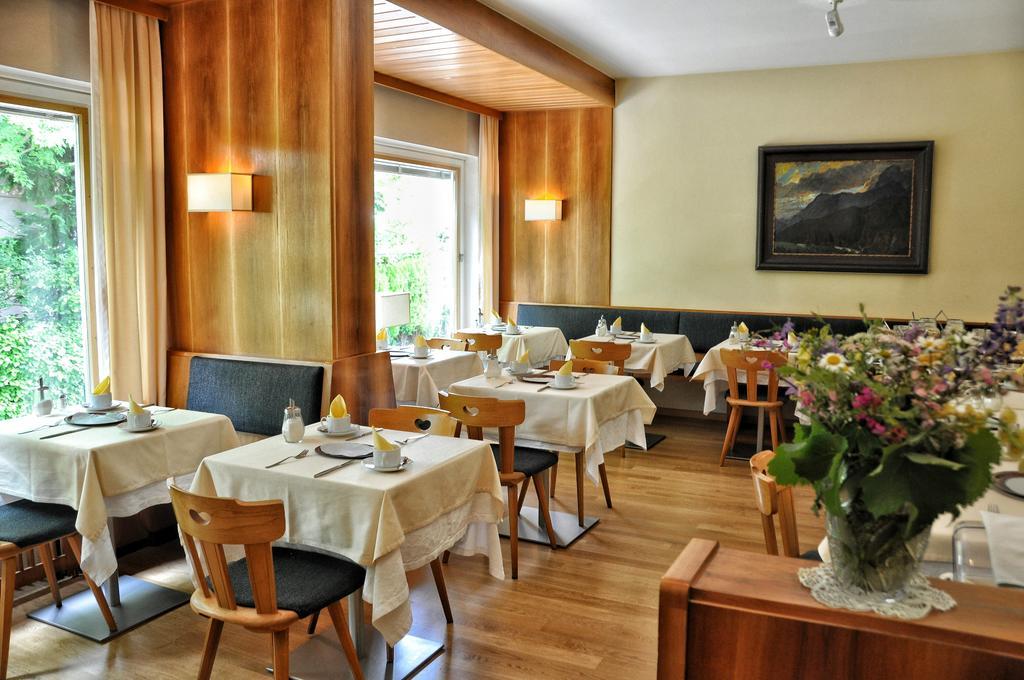 Hotel Zima Merano Bagian luar foto